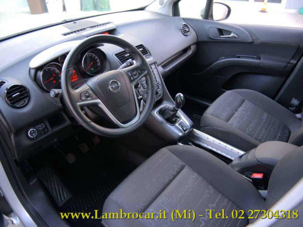 Opel Meriva usata a Milano (3)