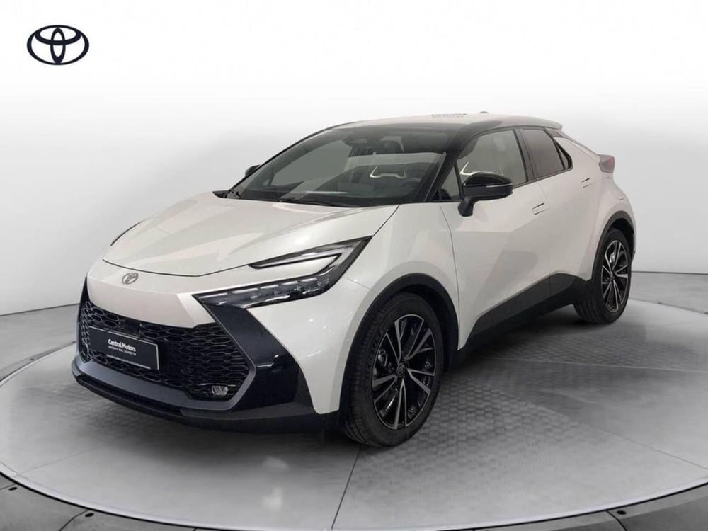 Toyota Toyota C-HR nuova a Torino