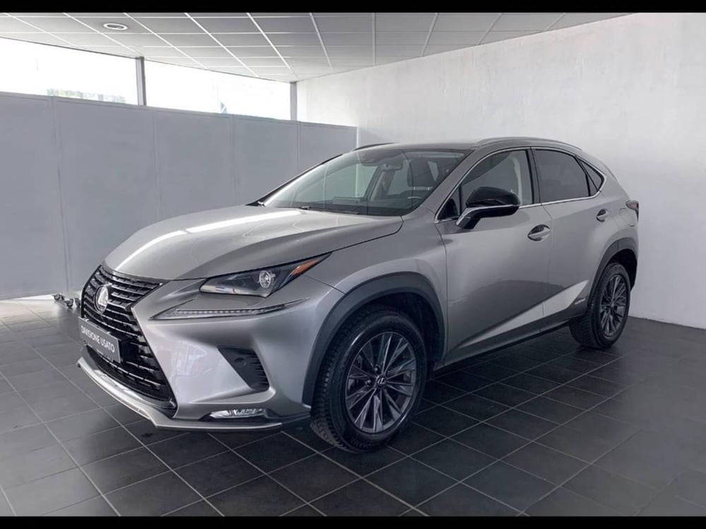 Lexus NX nuova a Torino