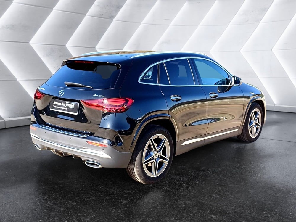 Mercedes-Benz GLA SUV usata  (4)