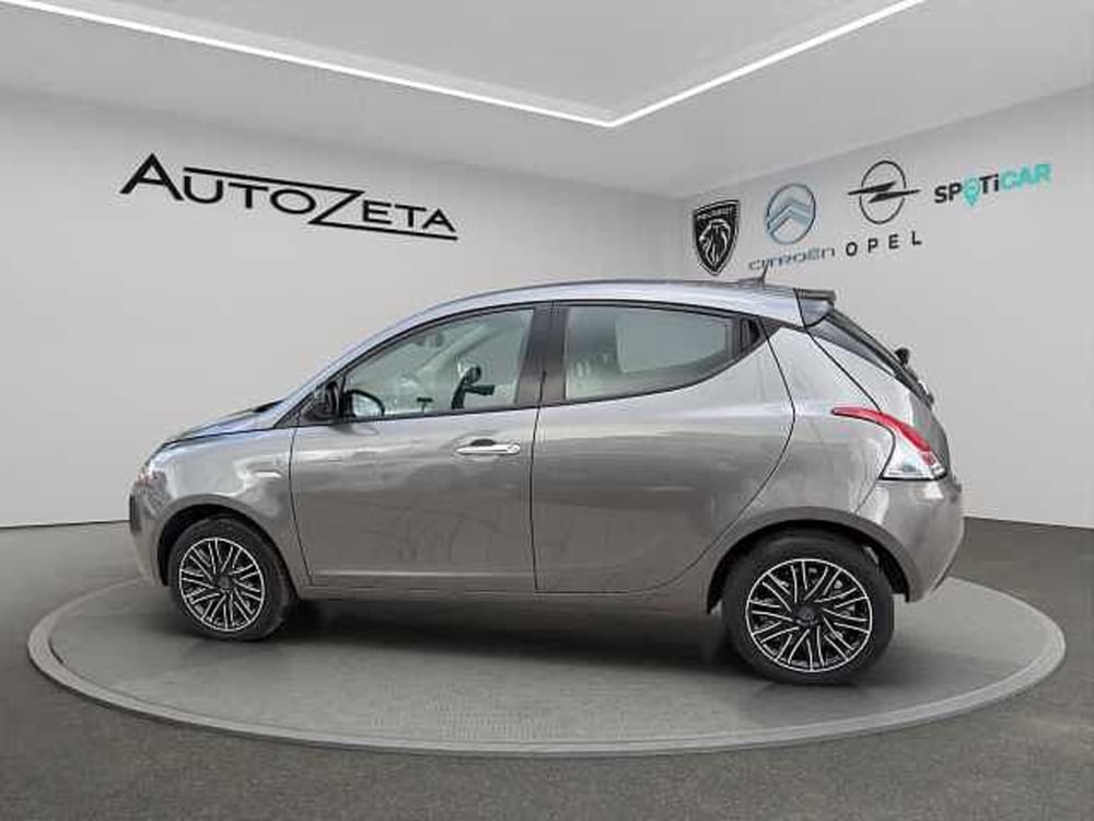 Lancia Ypsilon usata a Vibo Valentia (8)