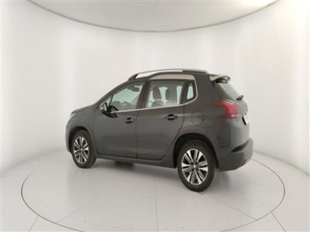 Peugeot 2008 usata a Bari (4)