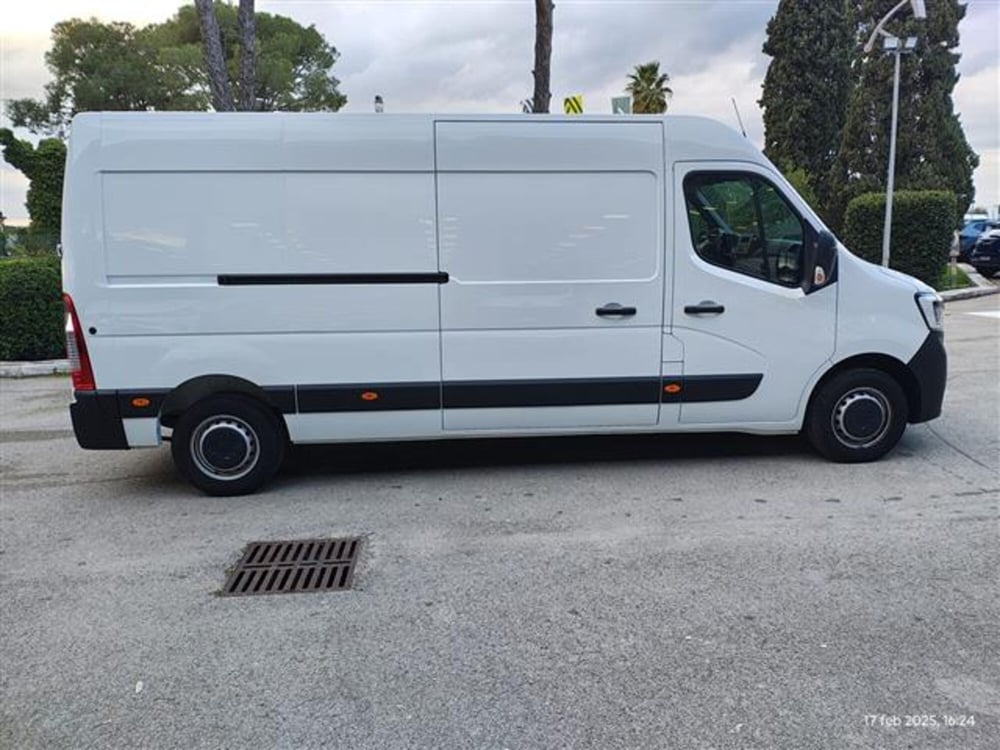 Renault Master Furgone usata a Brindisi (8)