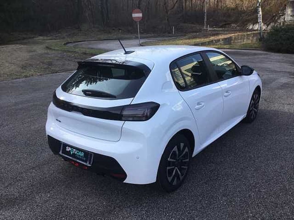 Peugeot 208 nuova a Varese (5)