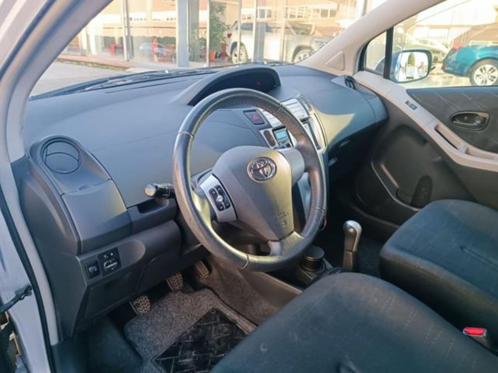 Toyota Yaris usata a Pisa (10)