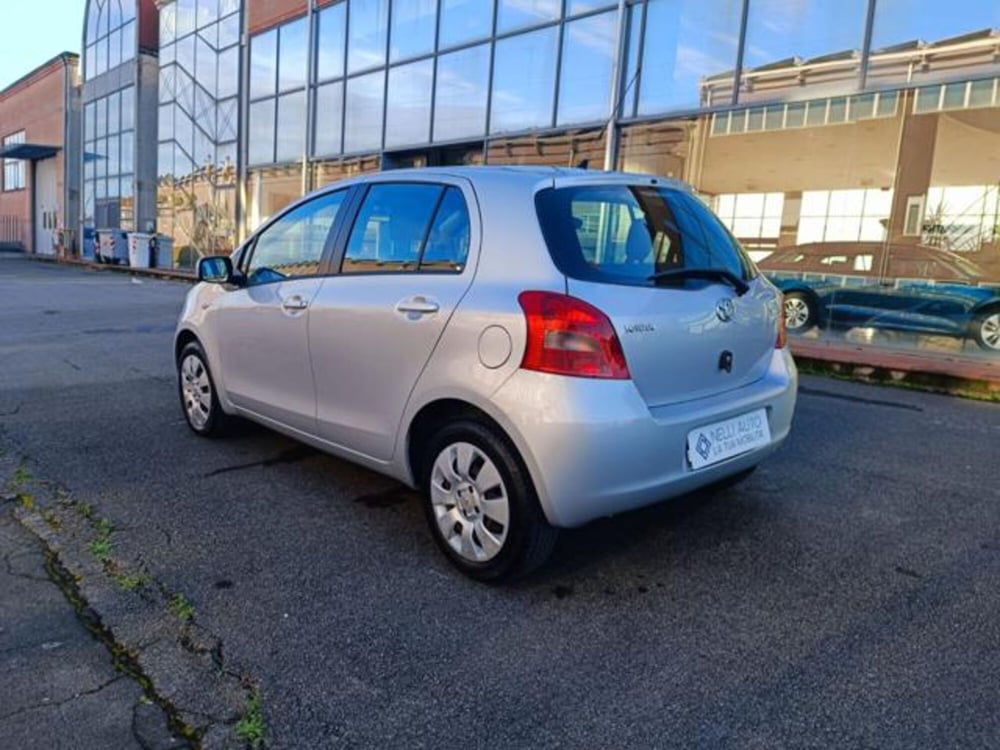 Toyota Yaris usata a Pisa (16)