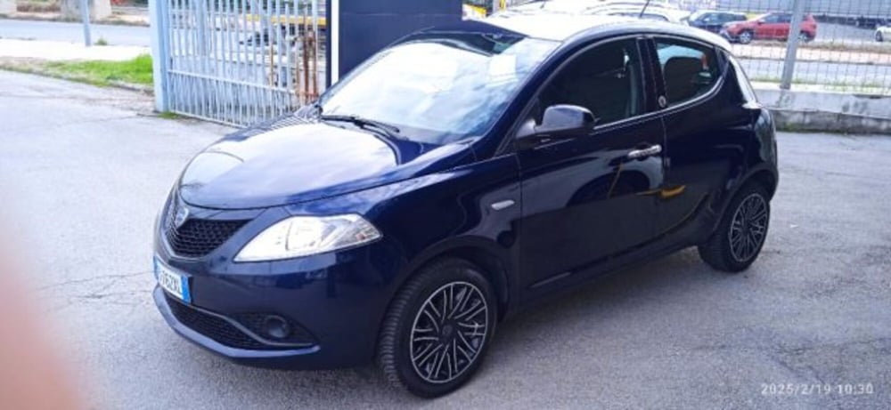 Lancia Ypsilon usata a Frosinone (6)