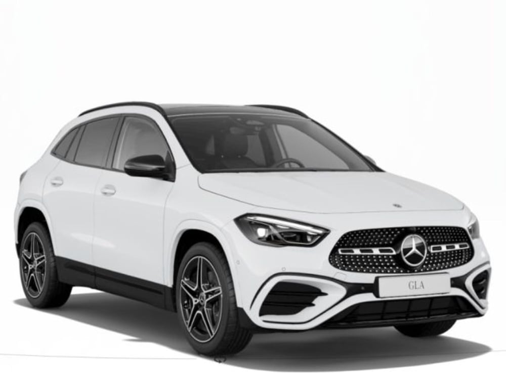 Mercedes-Benz GLA SUV nuova a Verona