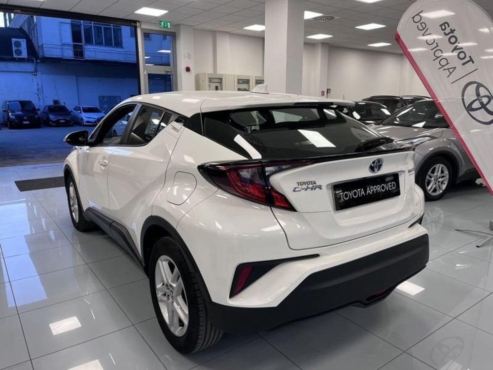 Toyota Toyota C-HR usata a Prato (6)