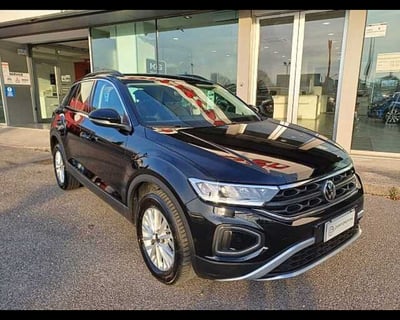 Volkswagen T-Roc 2.0 tdi Life 115cv del 2024 usata a Portogruaro