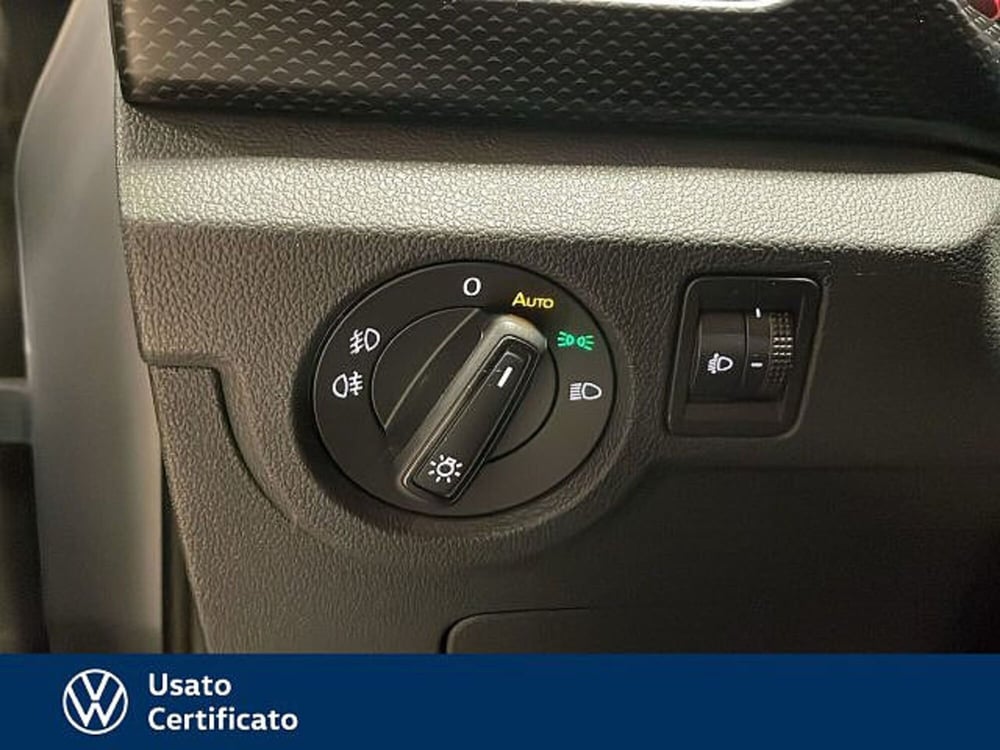 Volkswagen T-Cross usata a Vicenza (14)