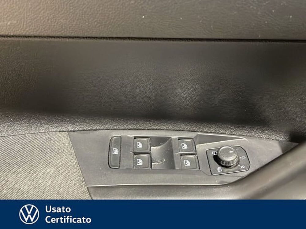 Volkswagen Taigo usata a Vicenza (16)