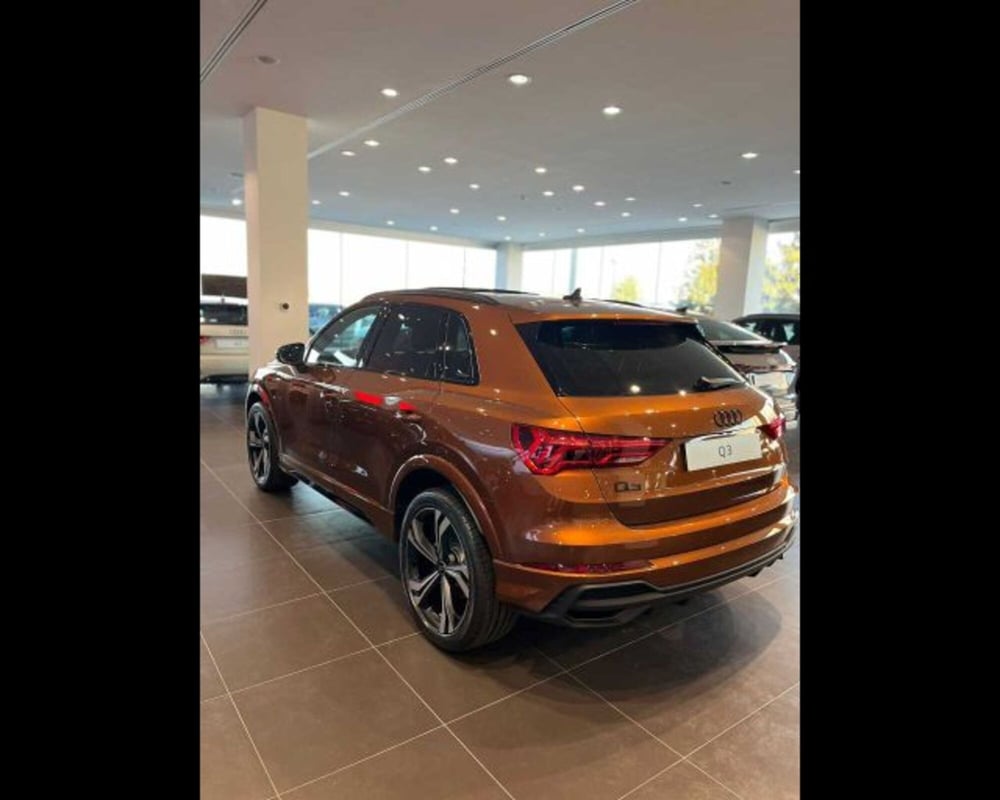 Audi Q3 nuova a Bologna (6)