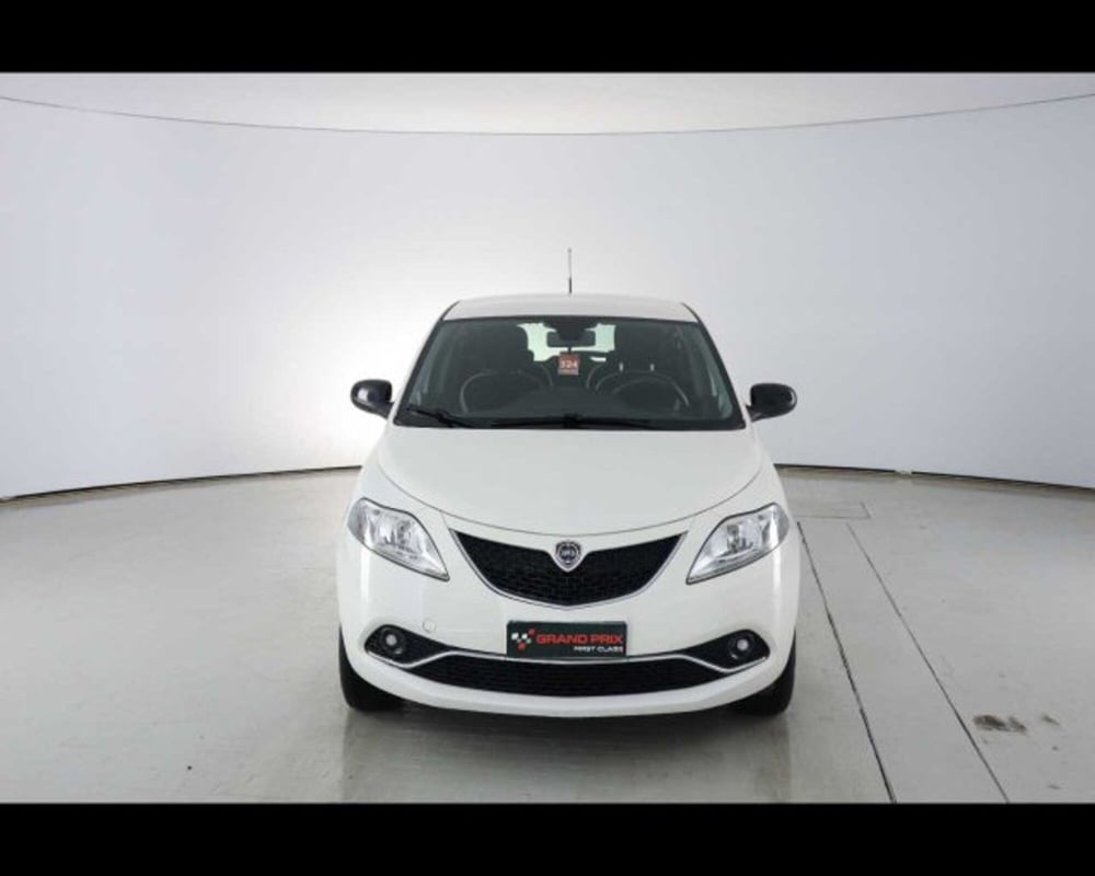 Lancia Ypsilon usata a Bologna