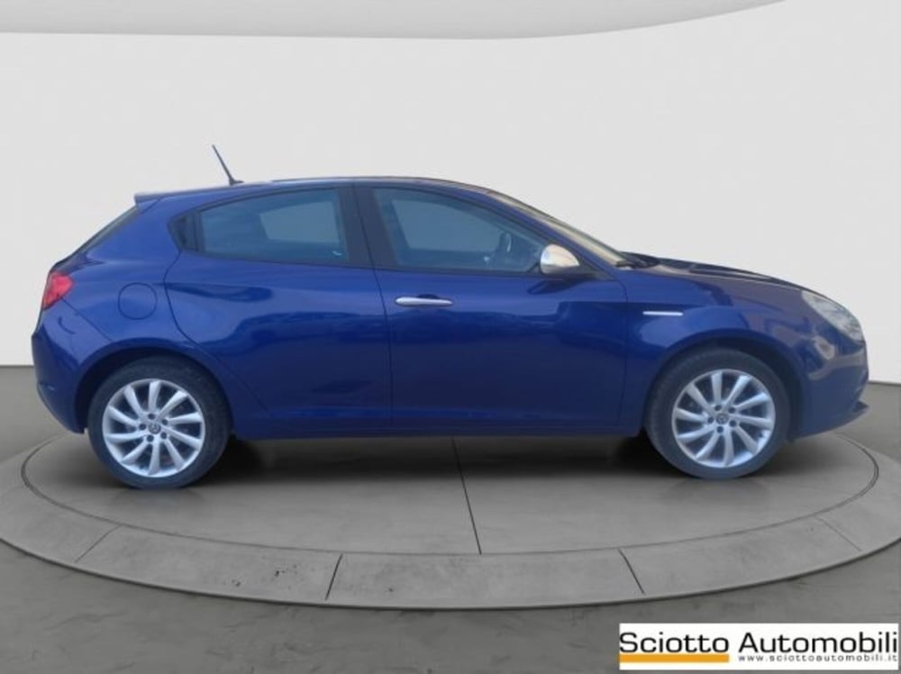 Alfa Romeo Giulietta usata a Messina (7)