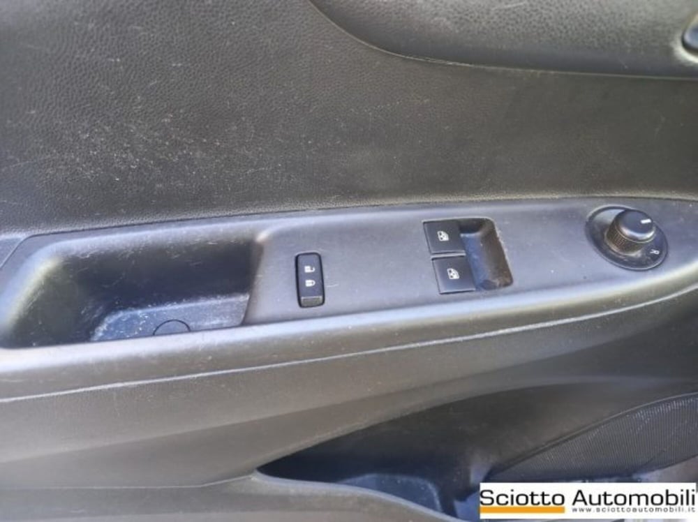 Opel Karl usata a Messina (12)