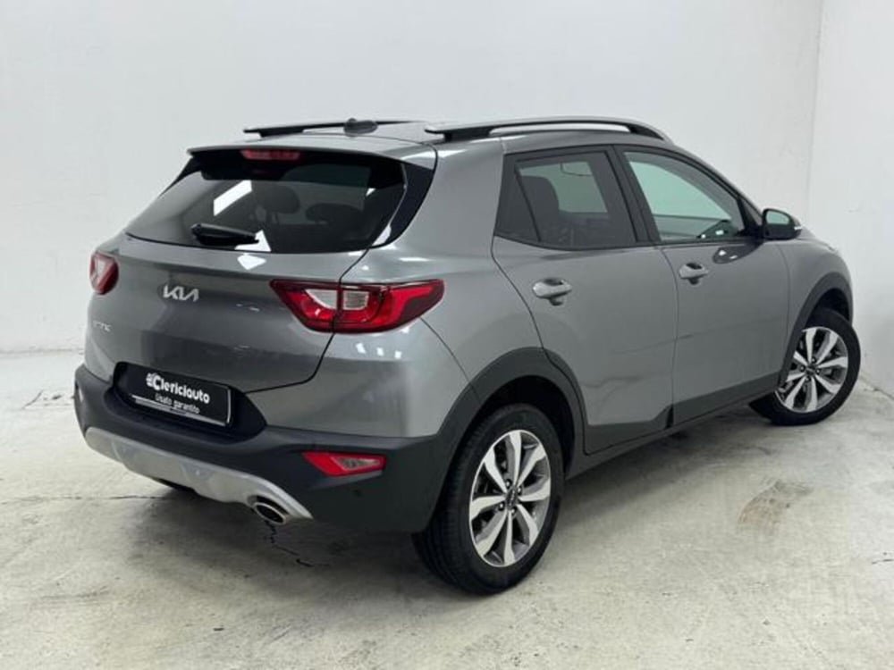 Kia Stonic usata a Como (2)