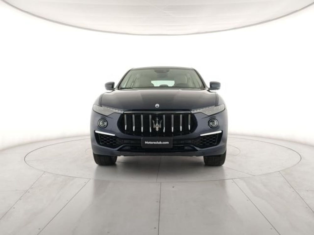 Maserati Levante usata a Modena (7)