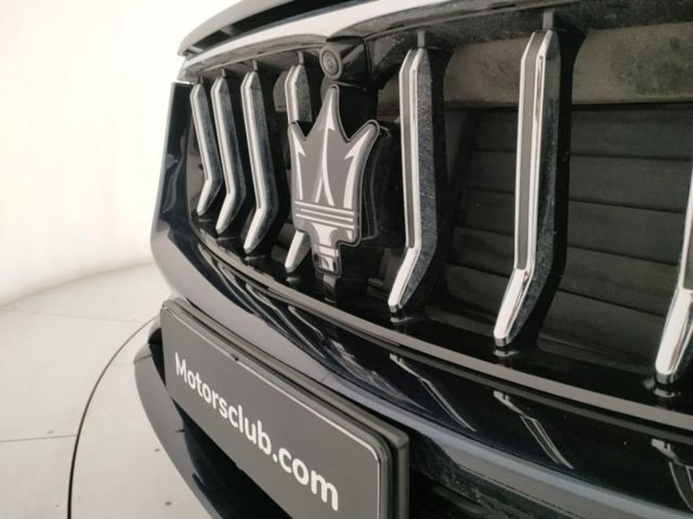 Maserati Levante usata a Modena (9)