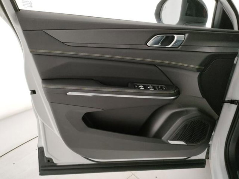 Lynk & Co 01 usata a Modena (13)