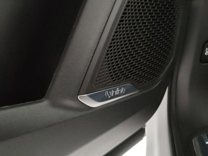 Lynk & Co 01 usata a Modena (14)