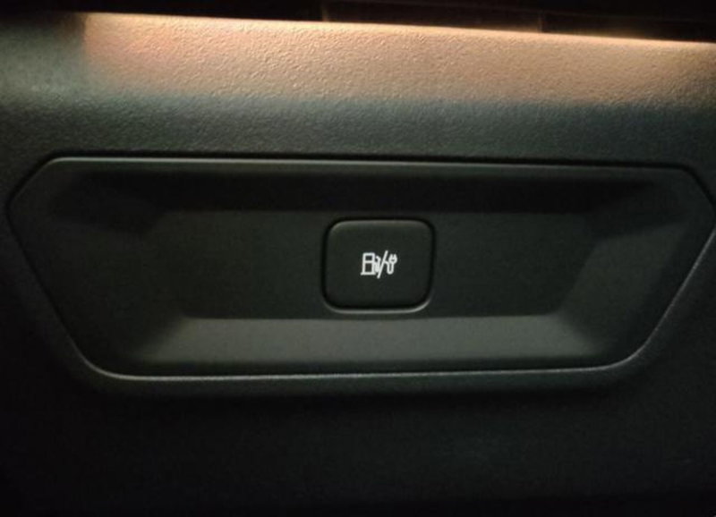 Lynk & Co 01 usata a Modena (15)