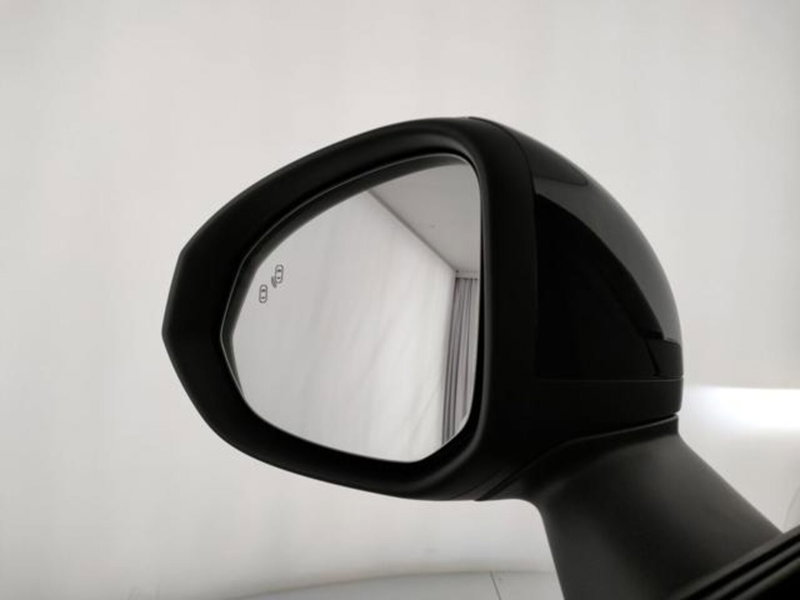 Lynk & Co 01 usata a Modena (15)