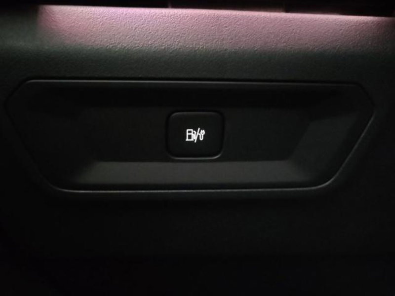 Lynk & Co 01 usata a Modena (16)