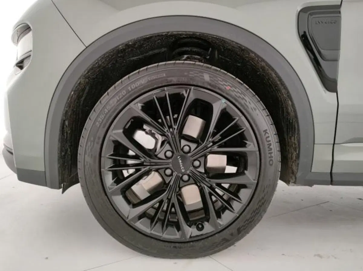 Lynk & Co 01 usata a Modena (8)