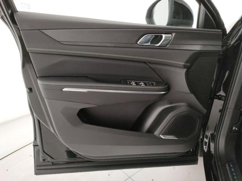 Lynk & Co 01 usata a Modena (13)