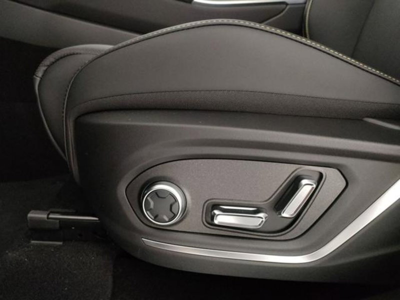 Lynk & Co 01 usata a Modena (18)