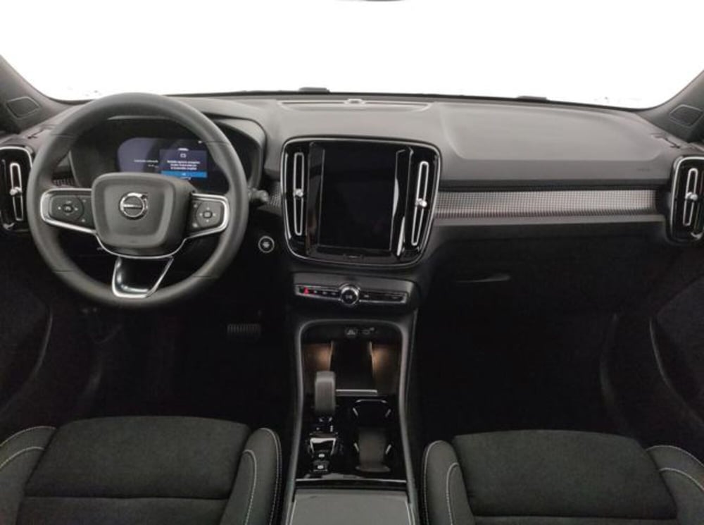 Volvo XC40 nuova a Modena (18)