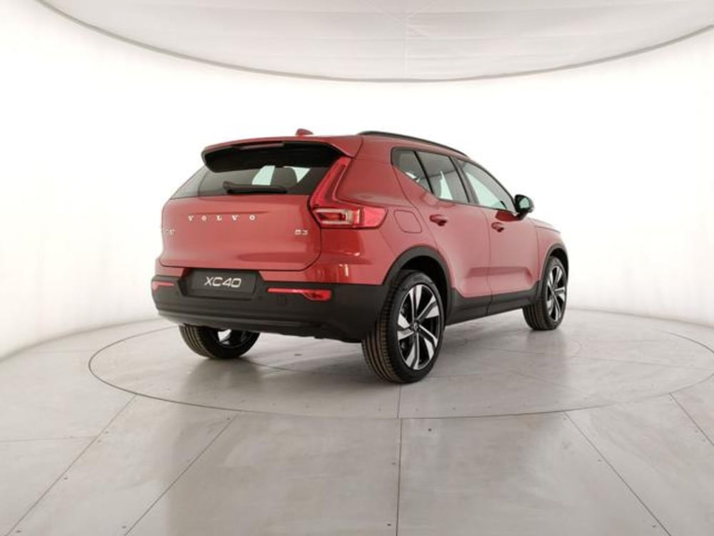 Volvo XC40 nuova a Modena (5)