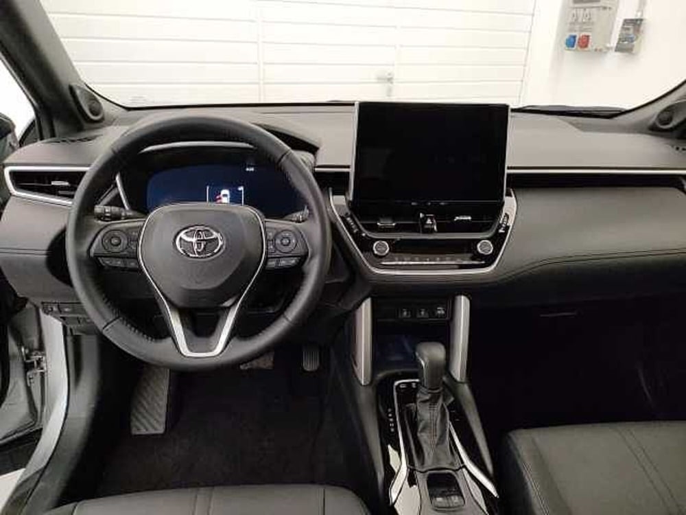 Toyota Corolla Cross Hybrid usata a Varese (15)