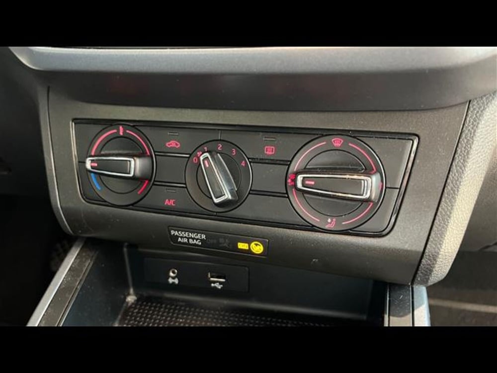 SEAT Arona usata a Padova (10)