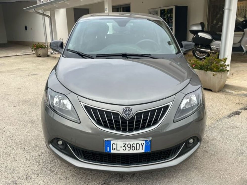 Lancia Ypsilon usata a Trapani (2)