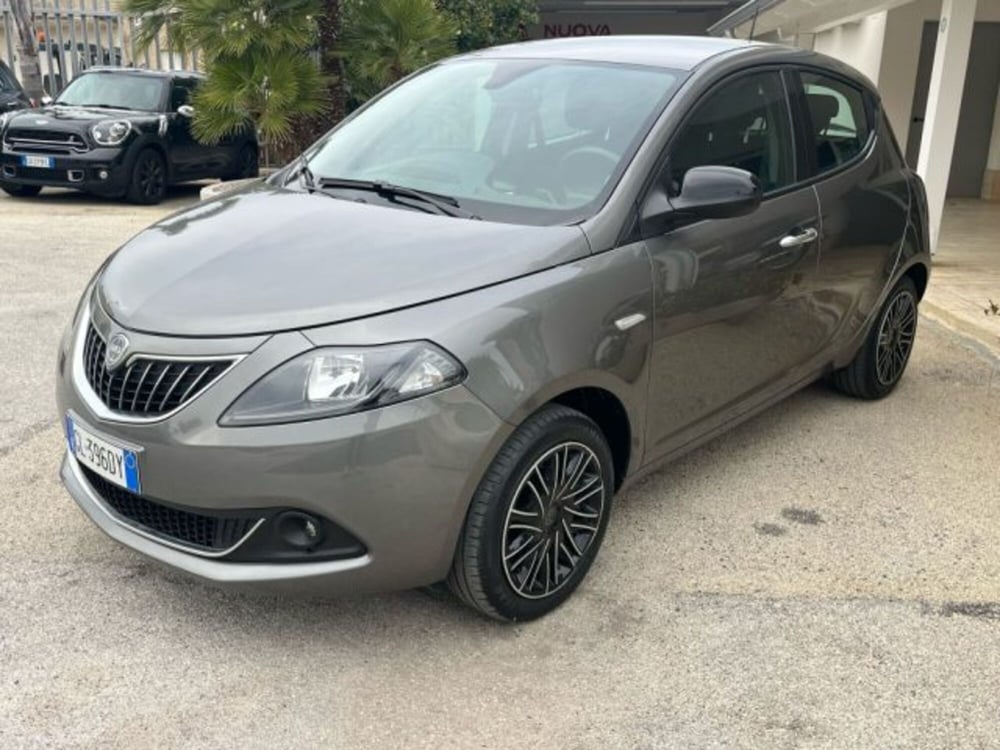 Lancia Ypsilon usata a Trapani (3)