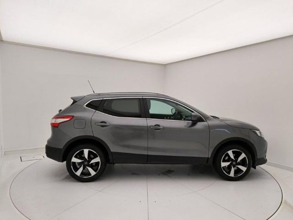 Nissan Qashqai usata a Pavia (6)