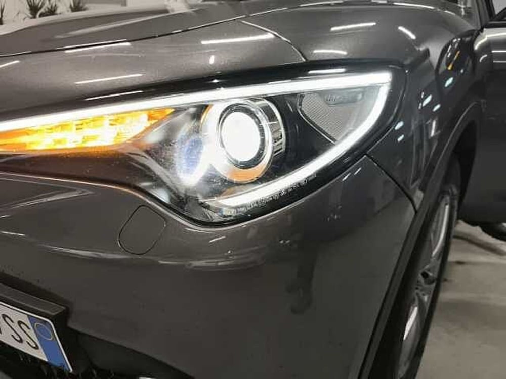 Alfa Romeo Stelvio usata a Perugia (20)