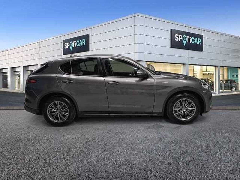 Alfa Romeo Stelvio usata a Perugia (7)