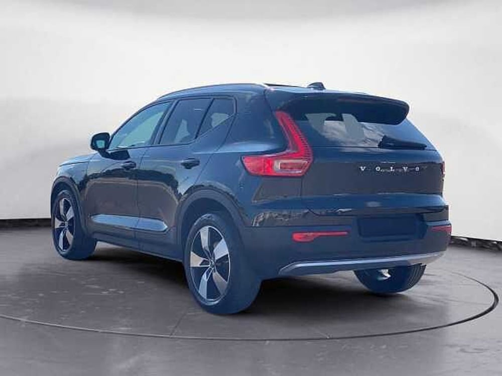 Volvo XC40 usata a Potenza (18)