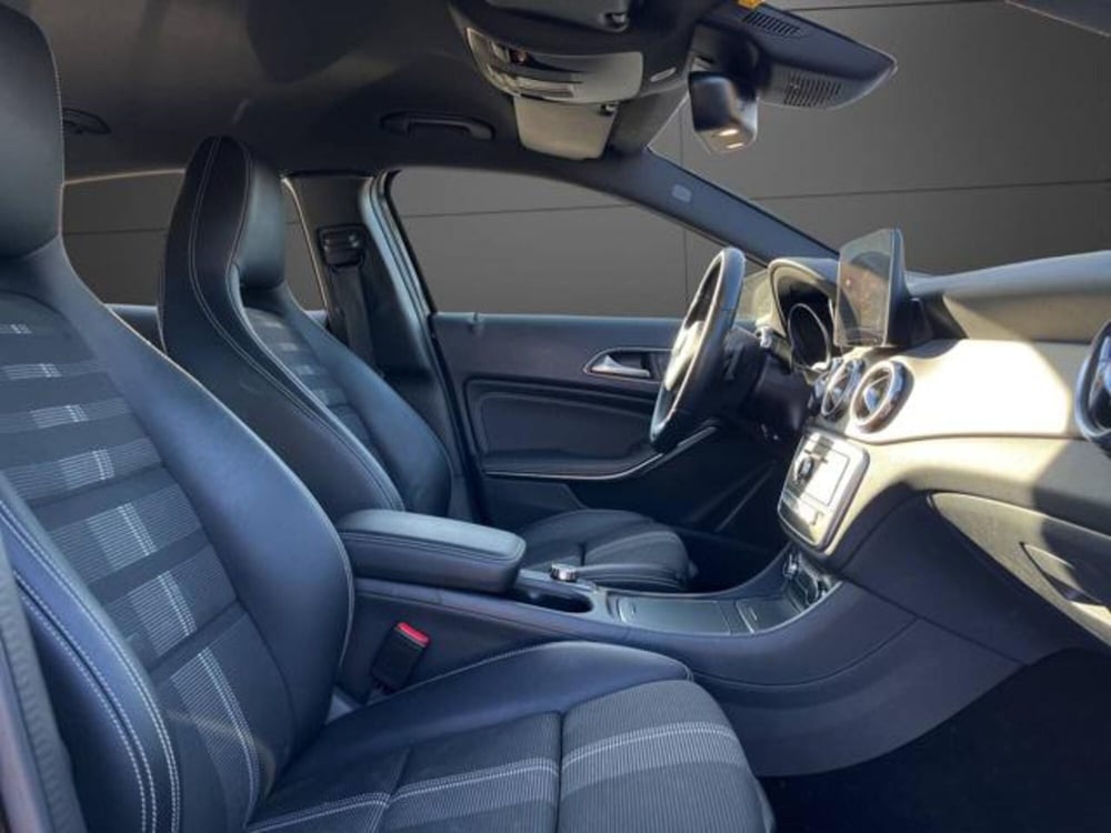 Mercedes-Benz GLA SUV usata a Milano (10)