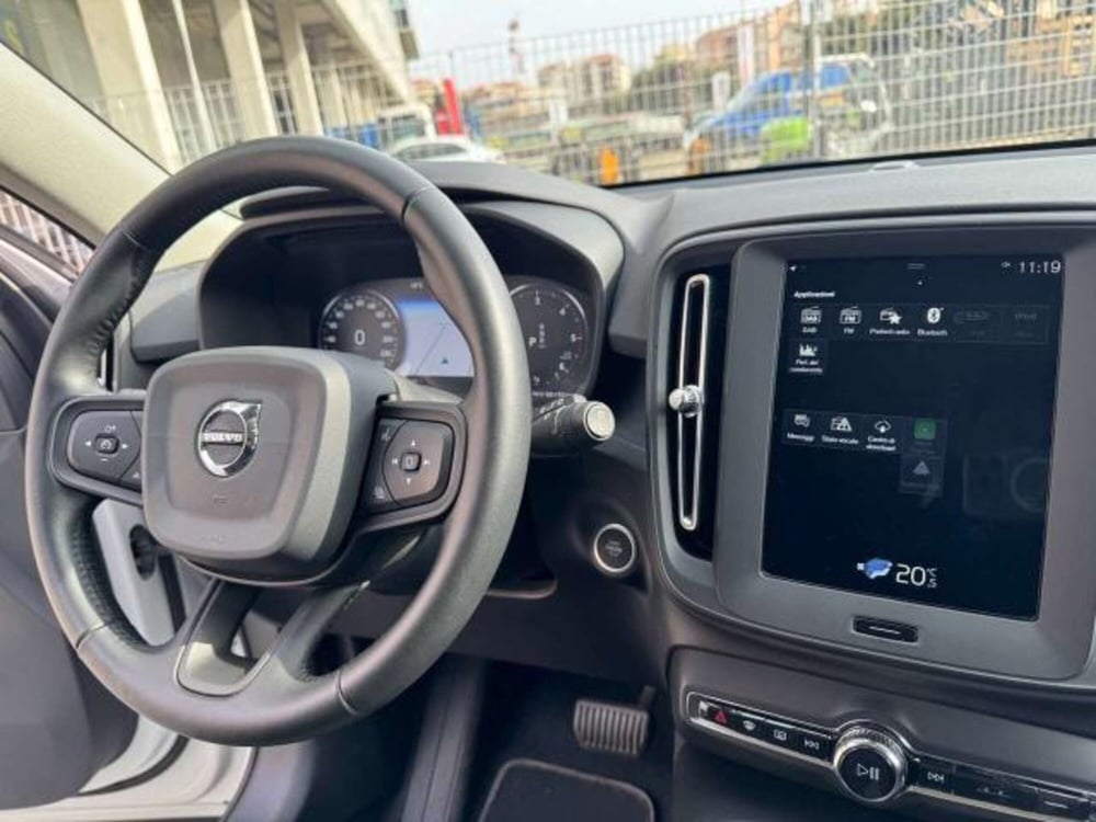 Volvo XC40 usata a Savona (11)