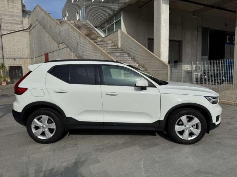 Volvo XC40 usata a Savona (4)