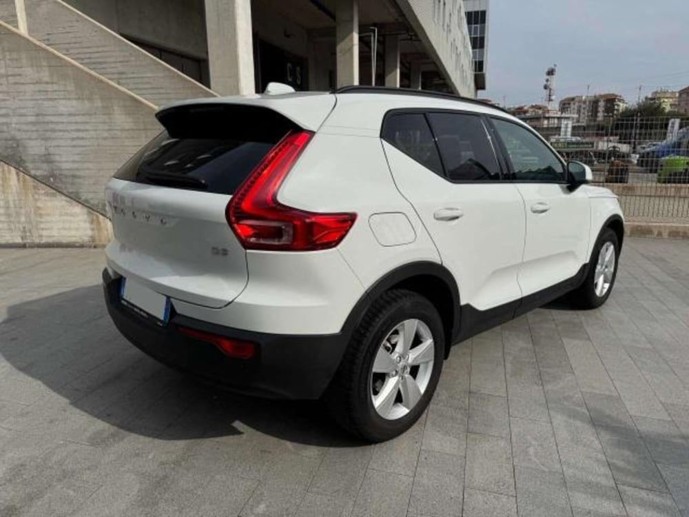 Volvo XC40 usata a Savona (5)