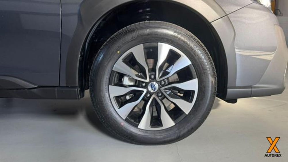 Subaru Outback nuova a Varese (20)