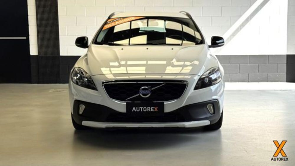 Volvo V40 Cross Country usata a Varese (2)