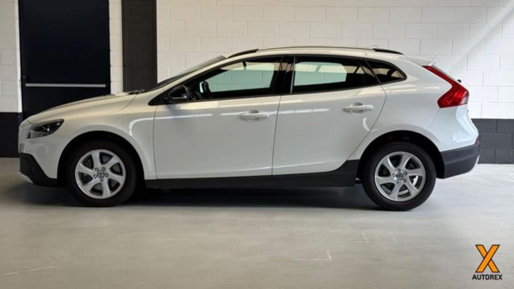 Volvo V40 Cross Country usata a Varese (3)