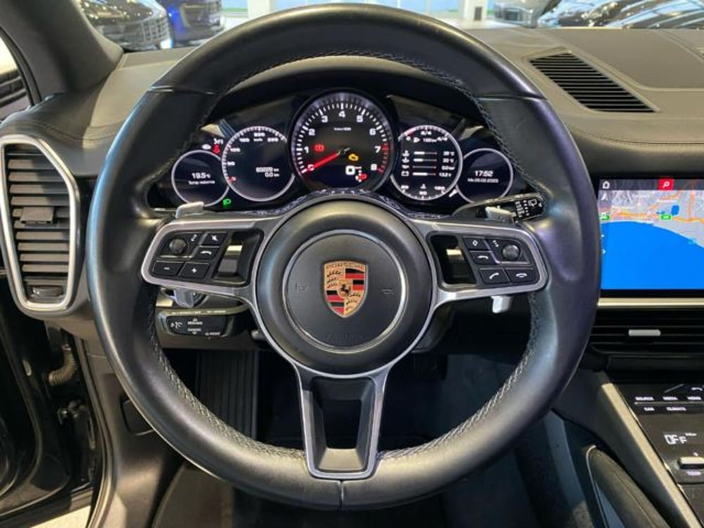 Porsche Cayenne usata a Livorno (13)