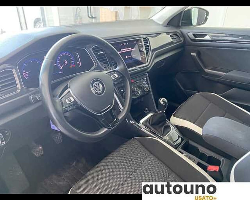 Volkswagen T-Roc usata a Napoli (9)